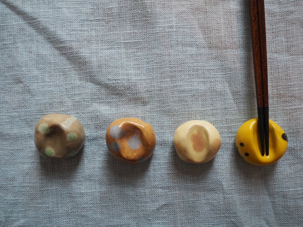 handmade-ceramic-bysannita-chopstick-rests-or-paintbrush-rest